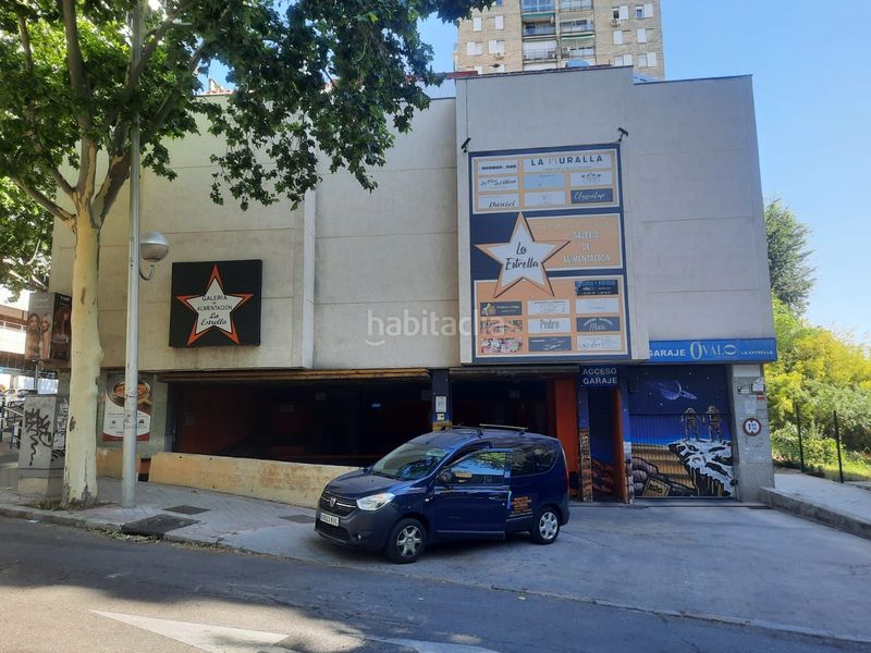 Foto d69503bd-77e4-44a3-888e-a534eb2696ee. Aparcament cotxe a Estrella Madrid