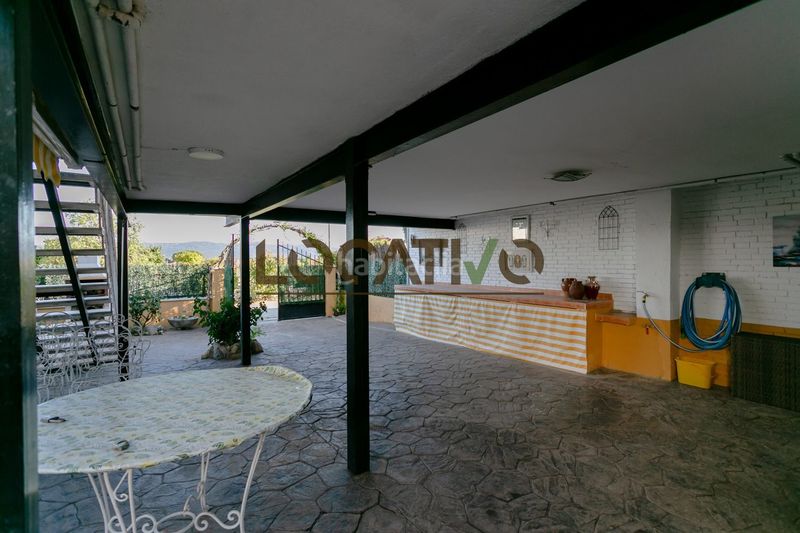 Foto 1baeeb73-1c0a-4816-9163-607d74e72779. Casa amb calefacció aparcament piscina a Sotillo de la Adrada