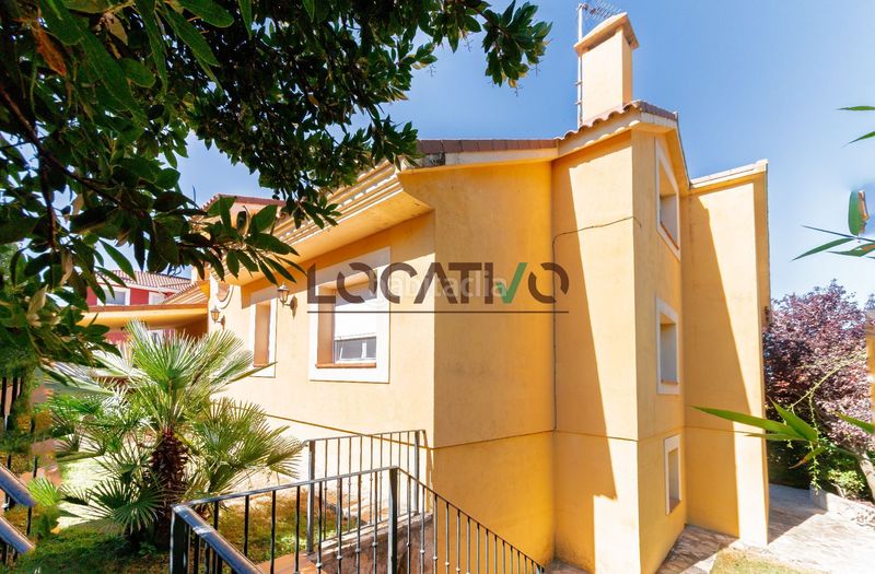 Foto 0f3ab360-9947-4eea-93b6-635c2e0c6211. Casa amb calefacció piscina a Robledo de Chavela