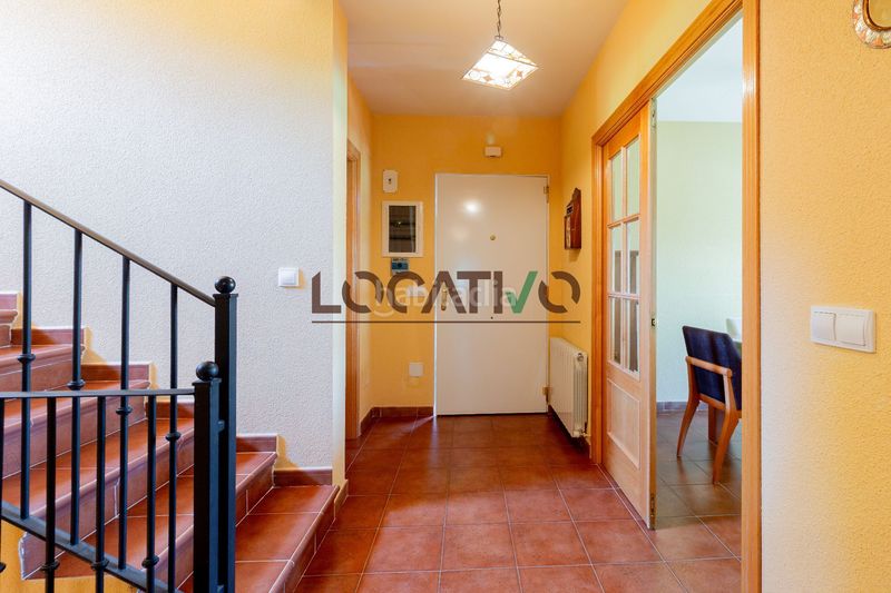 Foto 40ff5309-6705-4ca1-a95c-354d7f890cc4. Casa amb calefacció piscina a Robledo de Chavela
