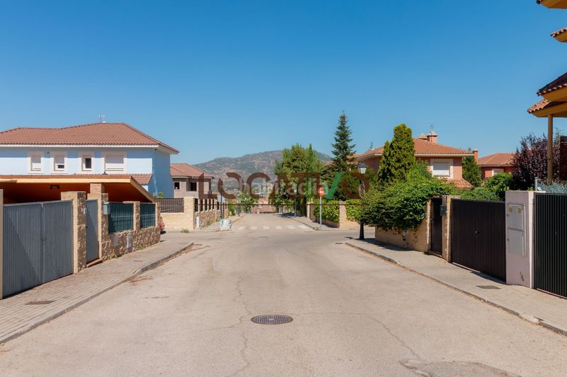 Foto 4da72c82-3a99-45a9-a316-588417309107. Casa amb calefacció piscina a Robledo de Chavela