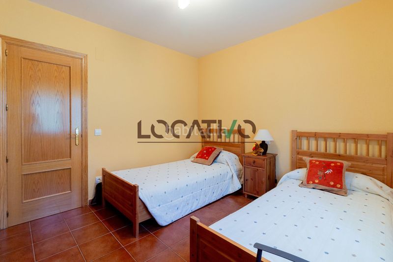 Foto 7b682536-5c00-4872-b391-f9295521d6a0. Casa amb calefacció piscina a Robledo de Chavela
