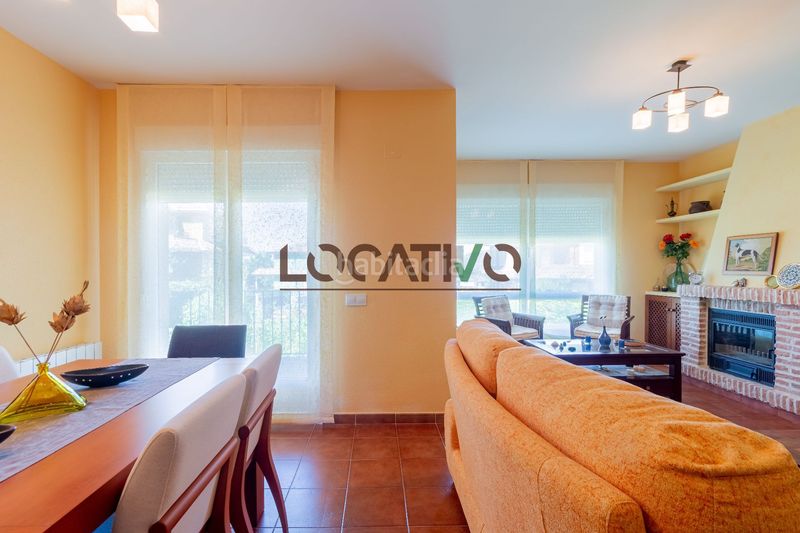 Foto b4d30e43-e7e2-4331-a47d-f84c0856f0f7. Casa amb calefacció piscina a Robledo de Chavela