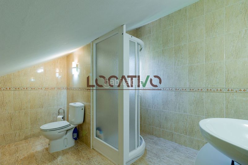 Foto b7a1bb00-64f9-426e-ab93-b6625e404531. Casa amb calefacció piscina a Robledo de Chavela