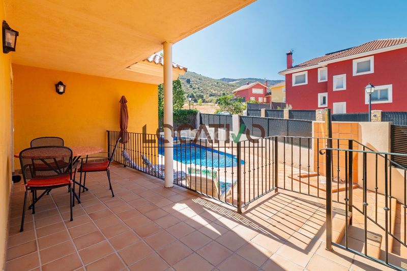Foto d931be1a-56e6-4cfd-9d6c-a809d2ca5fa3. Casa amb calefacció piscina a Robledo de Chavela