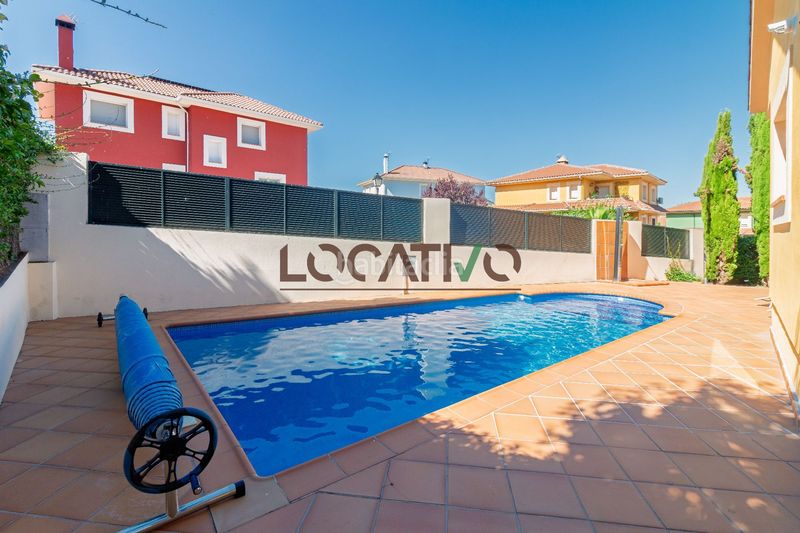 Foto db25858c-3296-4a8e-aaaa-4fd2ce28b53b. Casa amb calefacció piscina a Robledo de Chavela