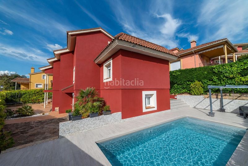 Foto 13fed311-dc31-4db5-9f19-9591841e3de0. Casa amb calefacció piscina a Robledo de Chavela