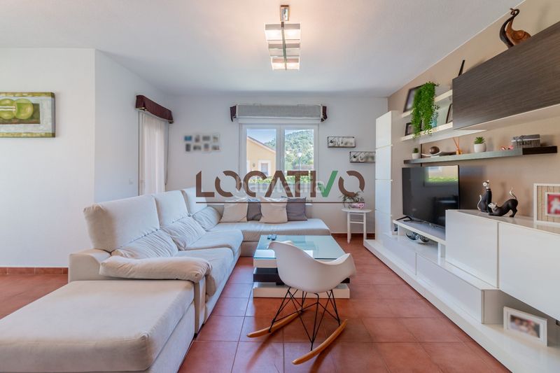 Foto d3948981-9ff6-47a0-aae3-3e52d81d5bca. Casa amb calefacció piscina a Robledo de Chavela