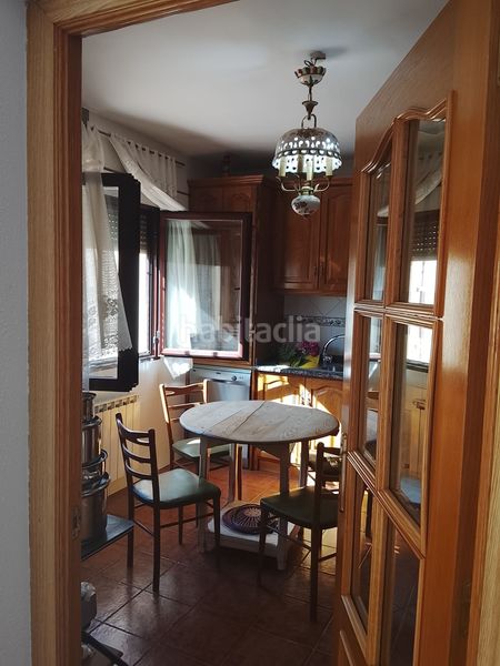 Foto 4edb7ff2-e8e3-4445-aa04-5517ba80f2fb. Casa a Arenas de San Pedro