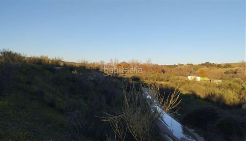 Foto ec685563-a30c-41d5-8726-4656929f544f. Fondo rustico in Quijorna