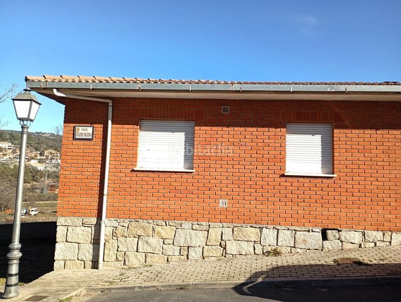 Foto 2c34b2bb-1b6b-4fa3-bfbc-1038113227d0. Casa a Robledo de Chavela