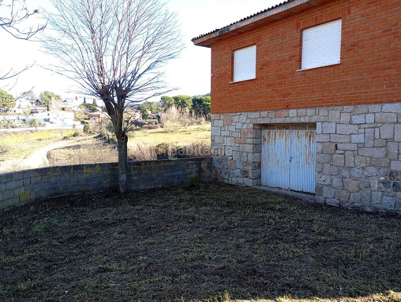 Foto ae2da45d-a054-42d3-9e3a-adc9c07b5d0f. Casa a Robledo de Chavela