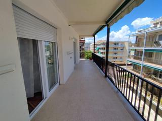 Pis a Platja de Ponent. Piso en salou 2 linea de mar