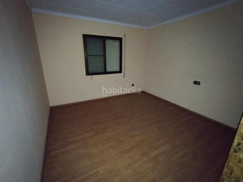Foto bc1a9a4a-35d9-414b-82e9-41ad904530a6. Chalet  individual en laldea oportunidad única por 129.000 en Aldea (L´)