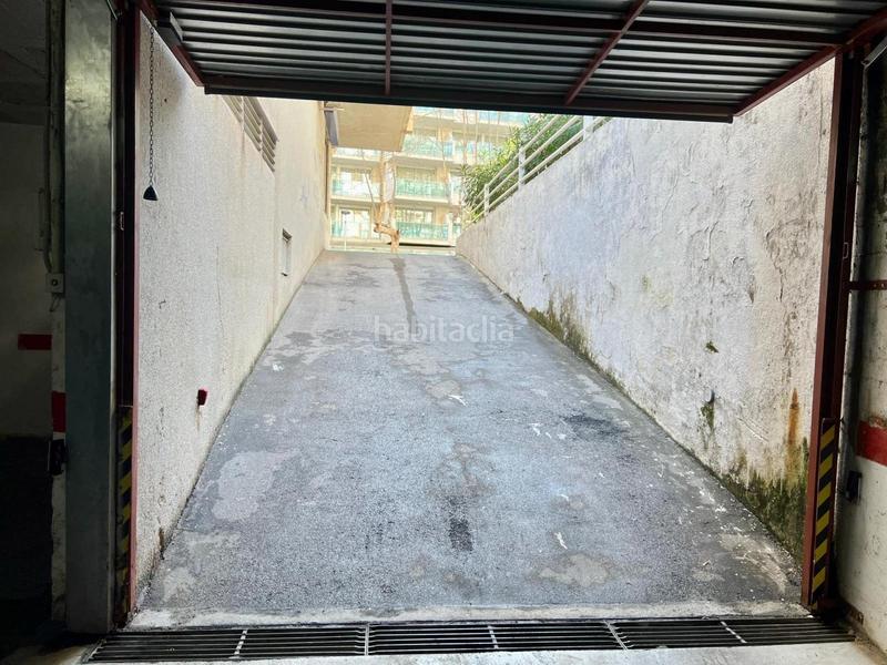 Foto af0b5fb4-80c9-4fd1-af56-9352b59de56a. Parking voiture dans Platja de Llevant Salou