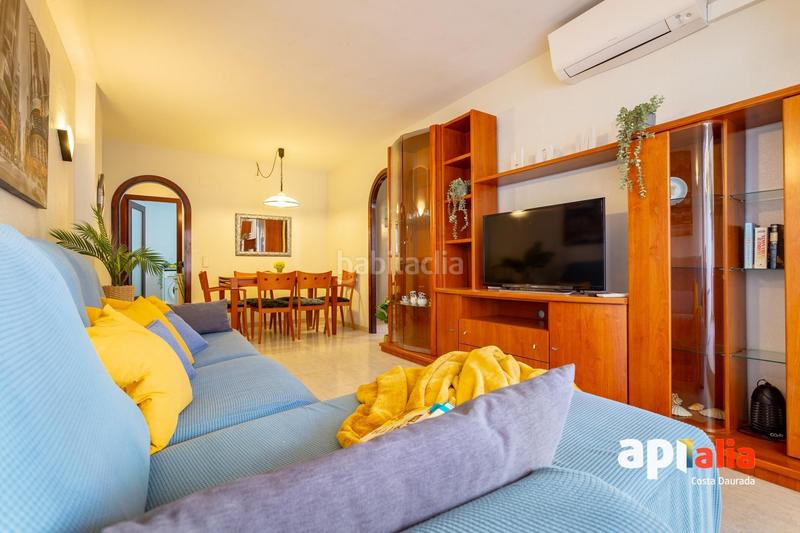Foto ae094253-b304-42e3-83ac-8209f636e0a4. Planta baja bajos con jardin en paseo miramar primera linea. en Salou