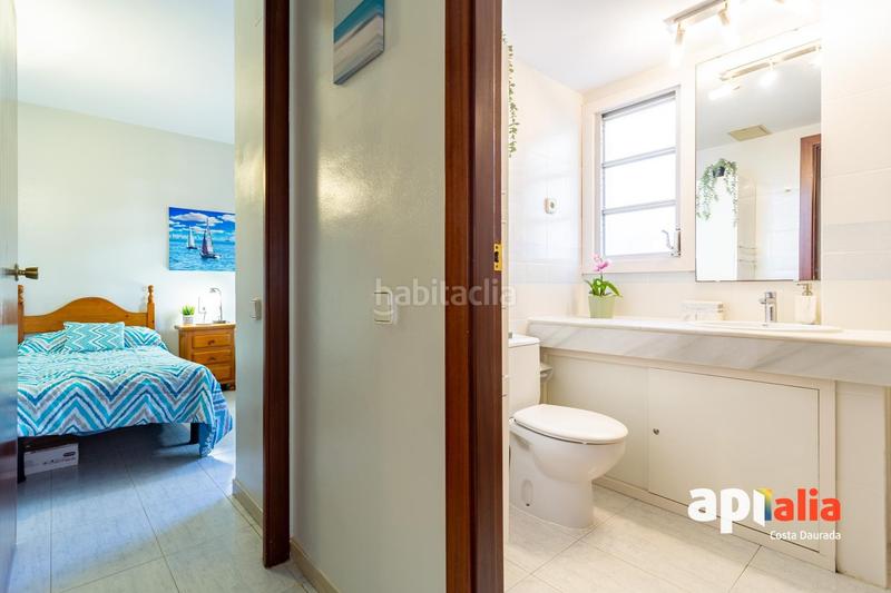 Foto d5932eb2-09ae-4aad-8a44-5d3e6fef1a26. Planta baja bajos con jardin en paseo miramar primera linea. en Salou