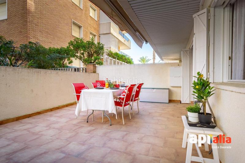 Foto d6bb189f-4c85-4f20-8260-10294d1478c5. Planta baja bajos con jardin en paseo miramar primera linea. en Salou