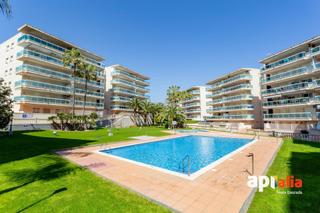 Pis a Plaa Europa - Port Aventura. Piso de 3 habitaciones en salou plaza europa