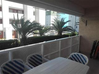 Flat in Passeig Marítim. Apartamento en primera linea en miami playa de 2 habitaciones.