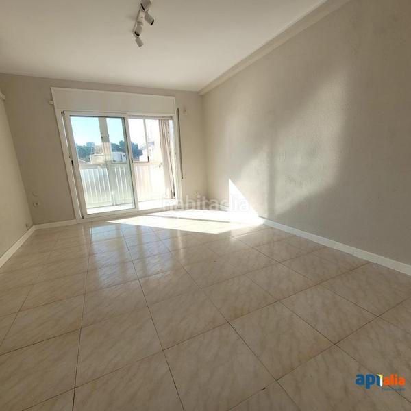 Foto 919a0500-d9d6-41aa-ae77-ce7c920bfb3b. Apartament a Passeig Marítim Miami Platja