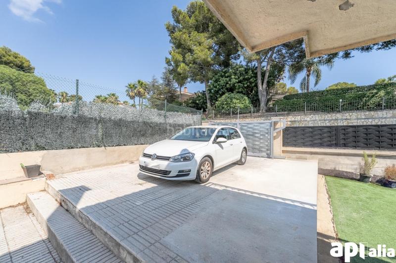 Foto 21afda2f-f961-4df1-b14e-b77f371b9d2c. Chalet con parcheggio in Covamar Salou