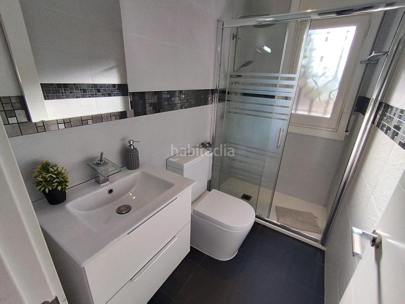 Foto 0bb6bfb7-74a4-403d-8212-ae98aa978db0. Casa aparellada amb calefacció aparcament piscina a Salou