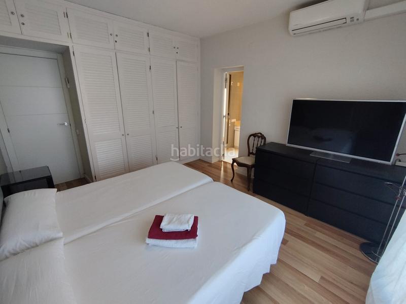 Foto c49afda1-1b75-4ac9-8e9d-2536bc7ea2cc. Casa aparellada amb calefacció aparcament piscina a Salou