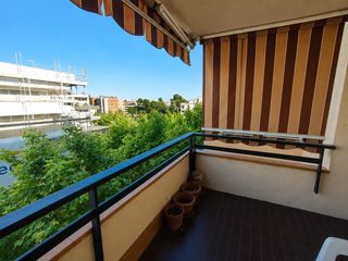 Flat in Centre. Piso en salou centro de 3 habitaciones.