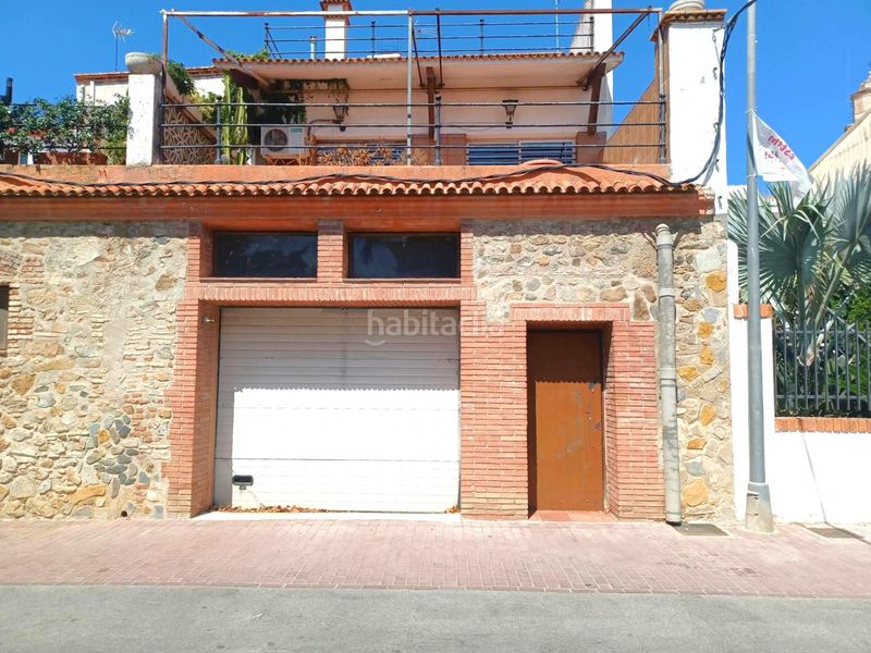 Foto 15227277-df80-4a2b-af76-917dc44669d6. Casa amb aparcament a Botarell