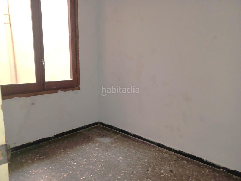 Foto b6a93f0d-e4d6-49a1-878d-651862e64b86. Casa amb aparcament a Botarell