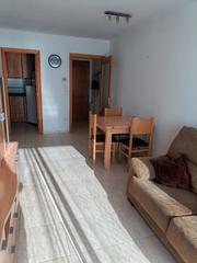 Pis a Carrer de sant pelegrí 35. Pis de 45m2 lluminós amb terrassa i orientació sud. edifici tran