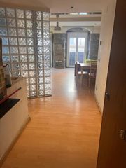 Loft  Carrer de sant pelegrí. Loft modern al centre de tàrrega
