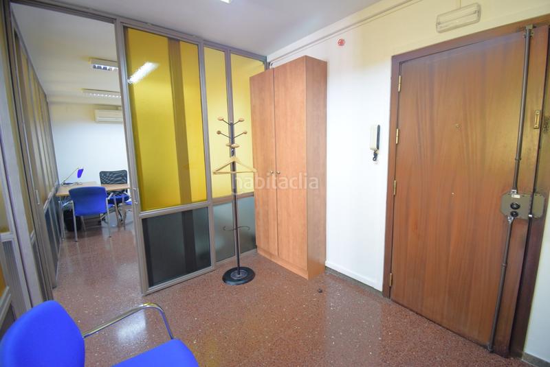 Foto b7abdbb0-1832-4074-88cb-edaff2087ede. Miete büro in Sant Narcis Girona