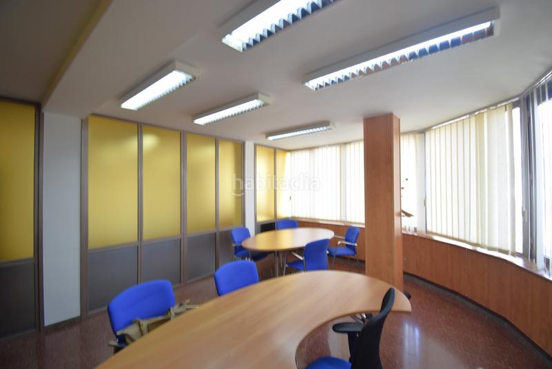 Foto c65991f0-13d3-4270-8576-edc9770afd4e. Miete büro in Sant Narcis Girona