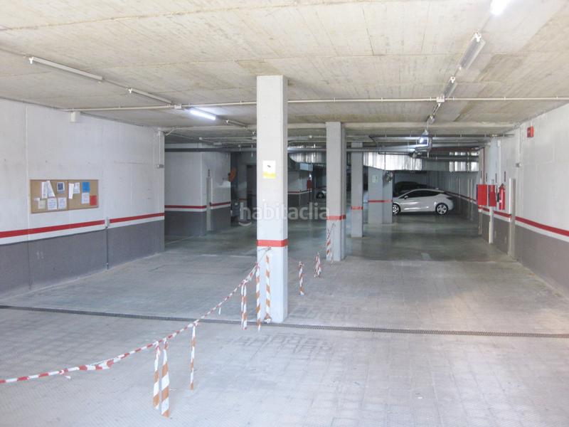 Foto 69498bd1-489d-4f82-b8ef-d3d9a64ae77d. Alquiler parking coche en Eixample Sud-Migdia Girona