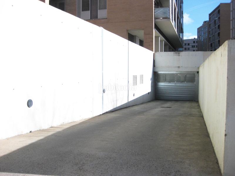 Foto e6a36904-14bf-457b-b102-e5f0e181fd1a. Alquiler parking coche en Eixample Sud-Migdia Girona