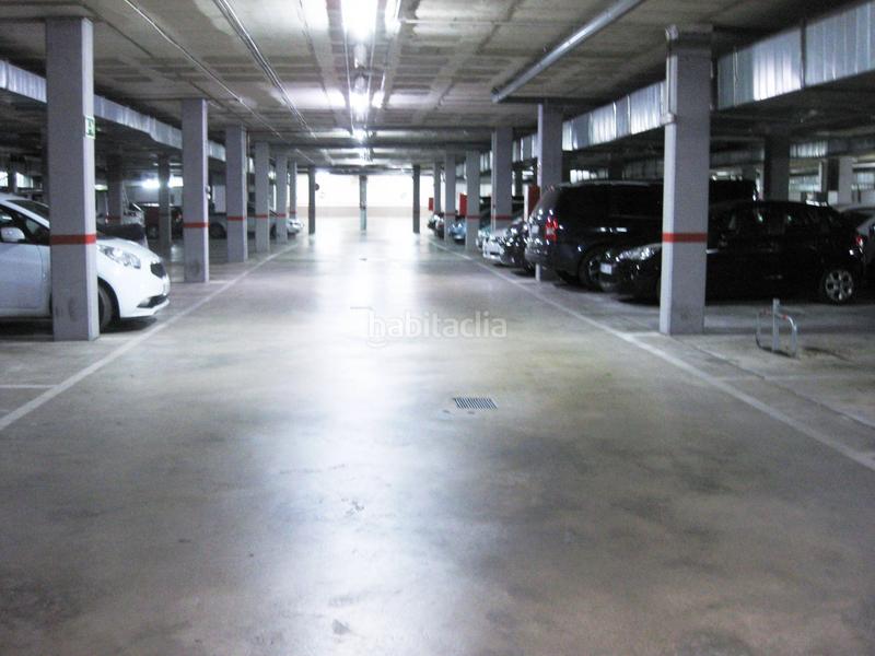 Foto 7944d04b-db22-4139-aa04-310b91b7d530. Location parking voiture dans Eixample Sud-Migdia Girona