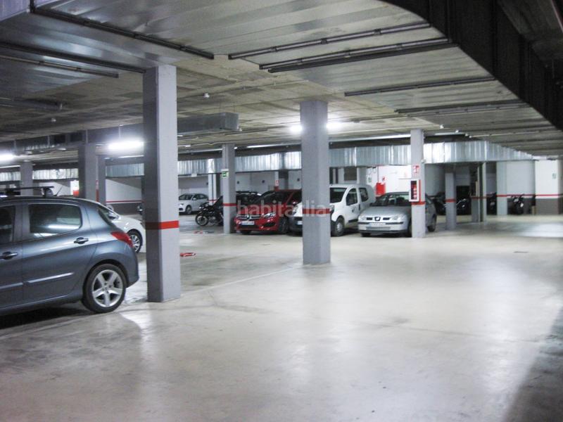 Foto 926a7066-d7e8-4b4a-8866-be5d6a41bd1d. Affitto posto auto in Eixample Sud-Migdia Girona