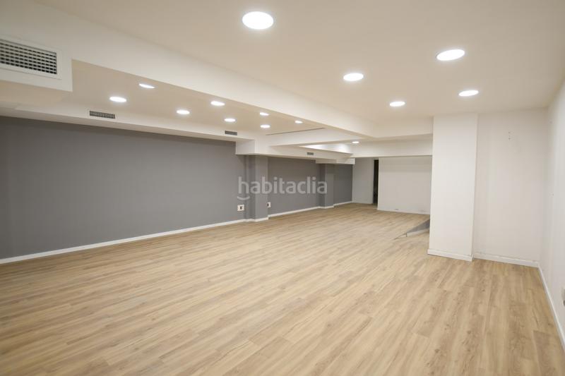 Foto e55ef76a-96dd-44b3-a163-4f876e6ec40c. Lloguer local comercial a Centre-Barri Vell Girona