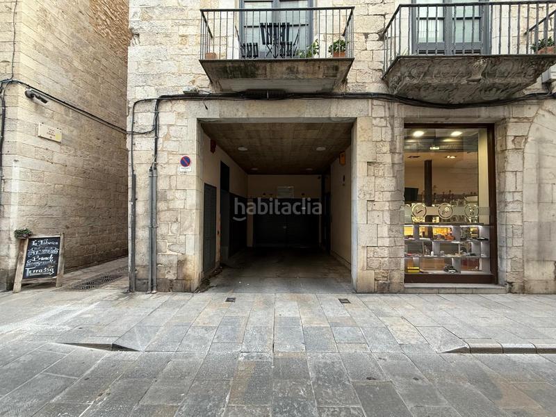 Foto e6b6a5bc-97d0-424e-9dee-3ff85f0f3772. Alquiler parking coche en Centre-Barri Vell Girona