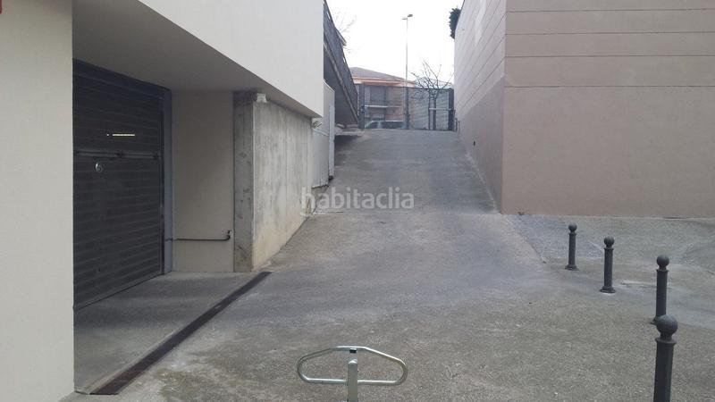 Foto b0a4859a-b287-4fbd-9e2d-0417fc9b9e5f. Location parking voiture dans Eixample Sud-Migdia Girona