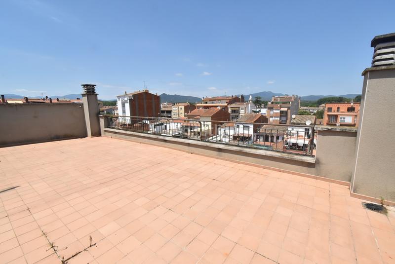 Foto ca3f52c7-972d-4219-aa53-a24df7723839. Piso en Barri dels Escriptors Salt