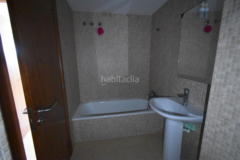 Foto db8655af-13cd-4cda-8dec-ad0500f09ee8. Piso en Barri dels Escriptors Salt
