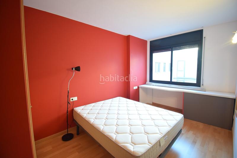 Foto aeffd36b-7c29-4c32-b3b1-3e0886c9baf8. Pis amb calefacció aparcament a Eixample Sud-Migdia Girona