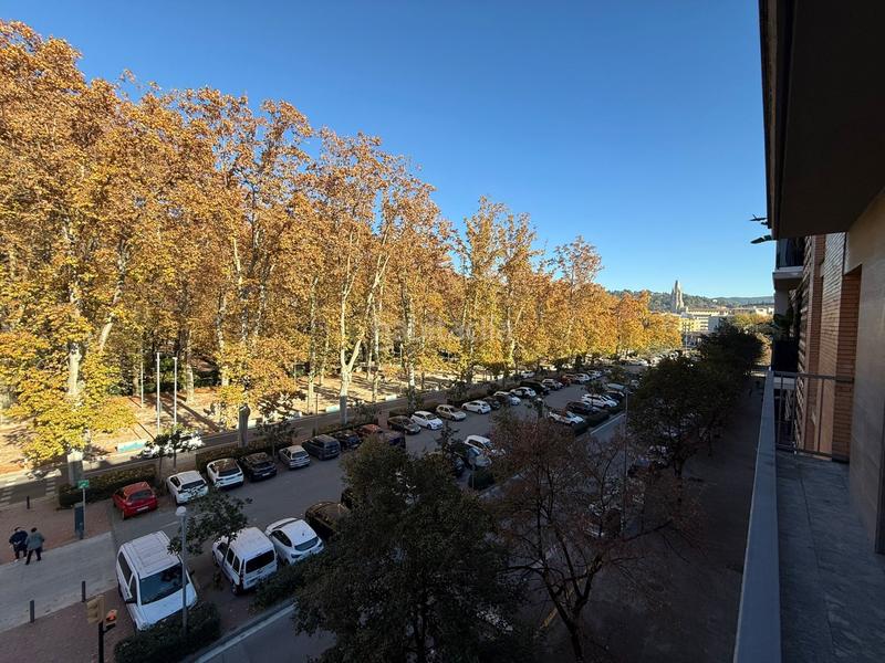 Foto 8eef06e1-f655-4e73-ac21-e57b73893103. Location appartement avec chauffage parking dans La Devesa Girona