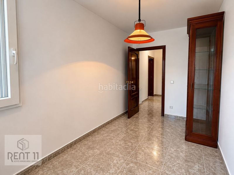 Foto 609711e6-8328-4278-b16b-d3b79e9ccd30. Pis amb calefacció aparcament a Eixample Sud-Migdia Girona