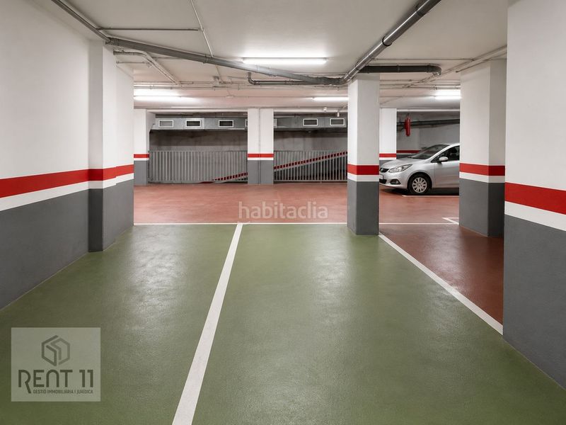 Foto dd1c2b7a-a9d3-45b4-87aa-156c96af6e95. Pis amb calefacció aparcament a Eixample Sud-Migdia Girona
