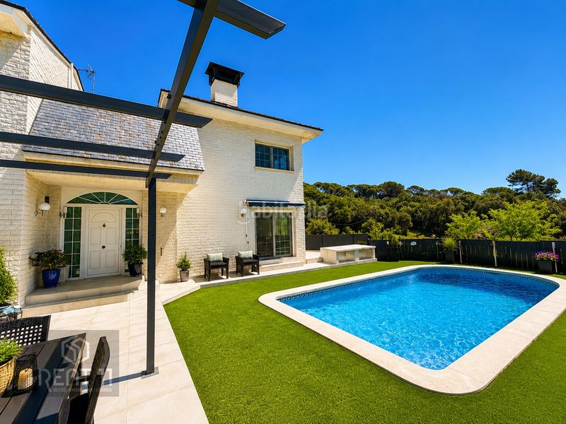 Foto 3b14781f-2507-48a7-b360-0b66f92c4b13. Casa amb calefacció aparcament piscina a Palau Girona