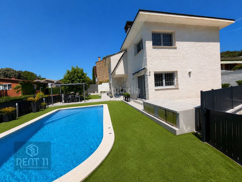 Foto a971aef0-6b32-4e77-a703-8027c95f4d18. Casa amb calefacció aparcament piscina a Palau Girona